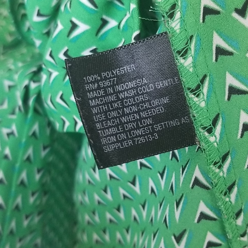 Worthington kelly green ruffle sleeve top medium - Picture 6 of 7
